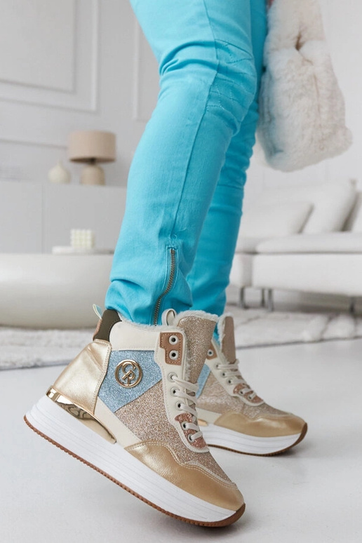 Zlaté trblietavé zateplené tenisky...