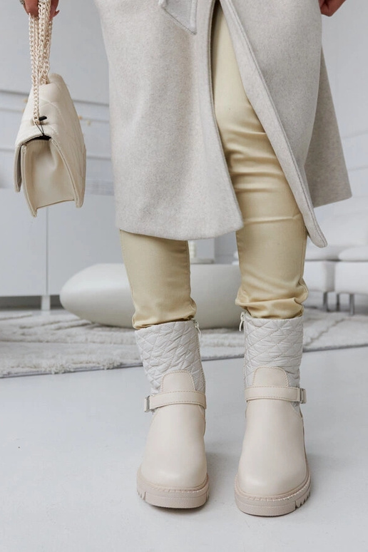 Béžové členkové čižmy s ozdobným...