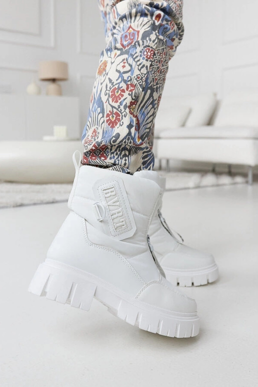 Biele zateplené snehule s nápisom...