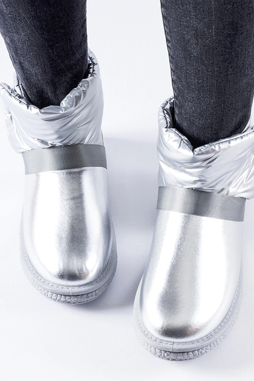 Delaune strieborné lesklé krátke snehule