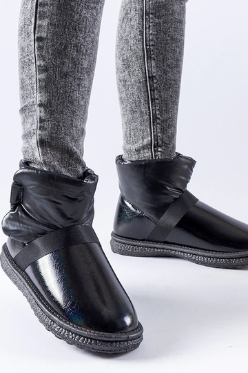 Delaune čierne lesklé...