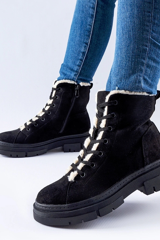 Čierne izolované topánky z umelej...