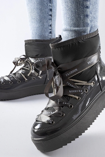 Šedé lakované snehule s... 2