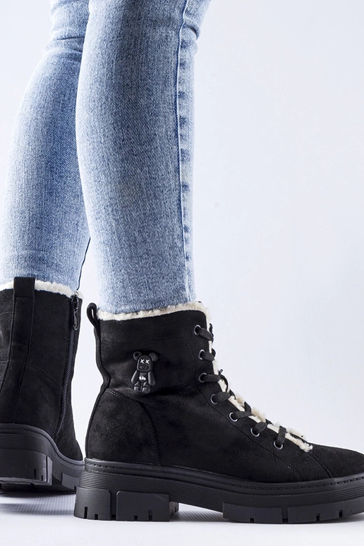 Čierne izolované topánky z umelej...