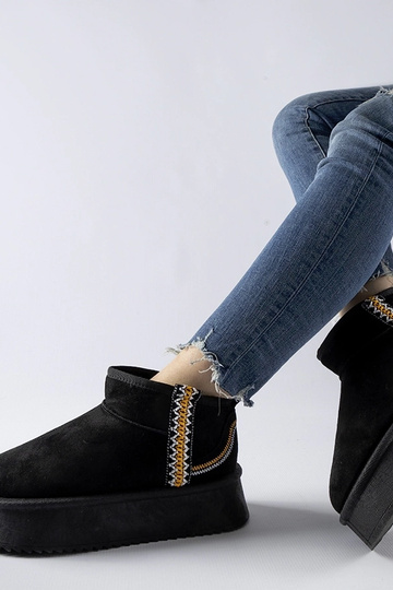 Čierne snehule Scavi na... 2