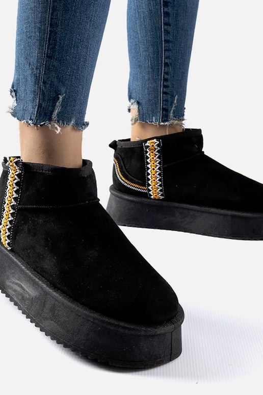 Čierne snehule Scavi na platforme