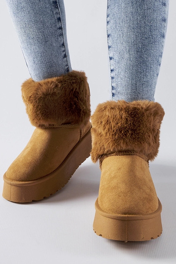 Hnedé snehule zdobené... 2