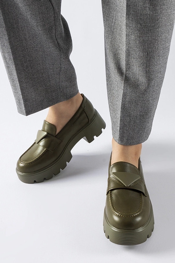 Zelené mokasíny s masívnou... 2