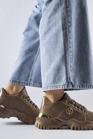 Hnedé tenisky s masívnou... 2