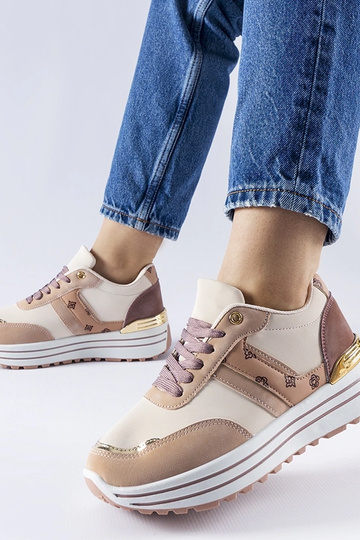 Ružovo-bežové topánky na...