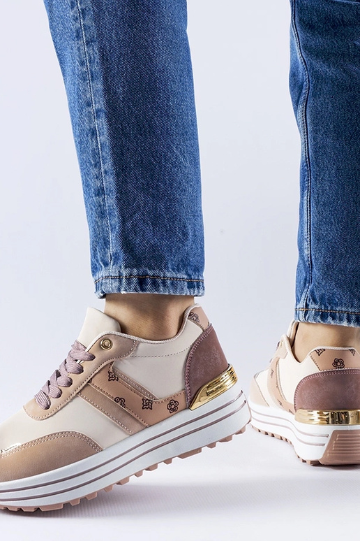 Ružovo-bežové topánky na platforme...