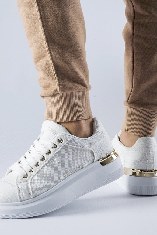 Biele tenisky na platforme Ossona