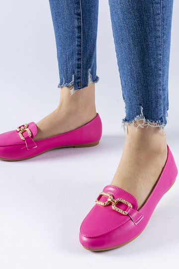 Ružové mokasíny s prackou...