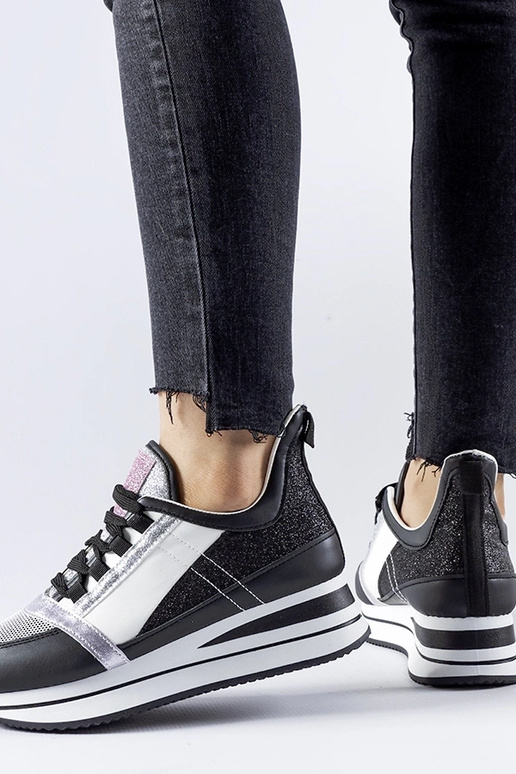 Čierne trblietavé tenisky na...