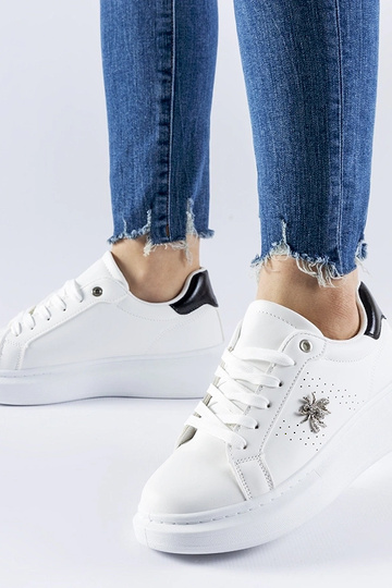 Biele sneakersy s cyrkoniovou aplikáciou Fairfax 2