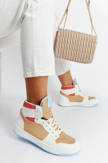 Eaganovo biele a béžové...