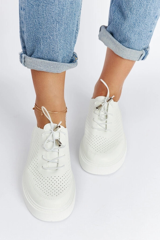 Biele perforované tenisky Laytonville
