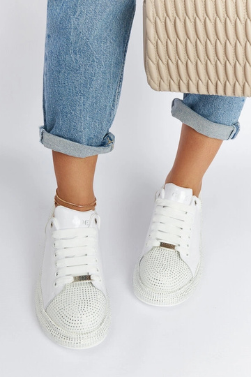 Biele sneakersy s cyrkóniami GOE NN2N4011 2