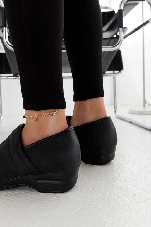 Čierne topánky na platforme Montoro