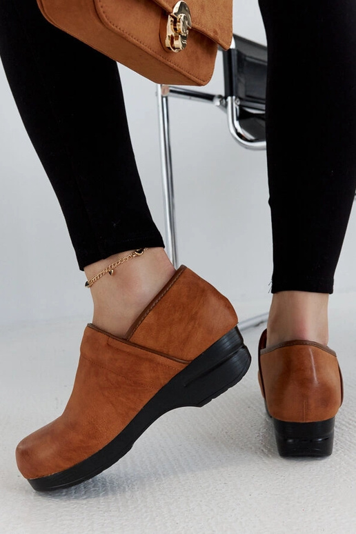 Hnedé topánky na platforme Montoro -...