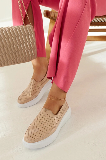 Dámske zlaté ažúrové slip-on topánky s hrubou podrážkou Marcie