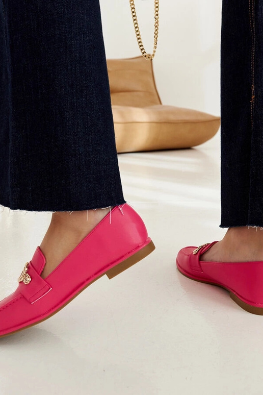 Ružové mokasíny zdobené retiazkou Kuens