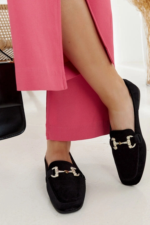 Čierne zamatové mokasíny so zirkónmi...