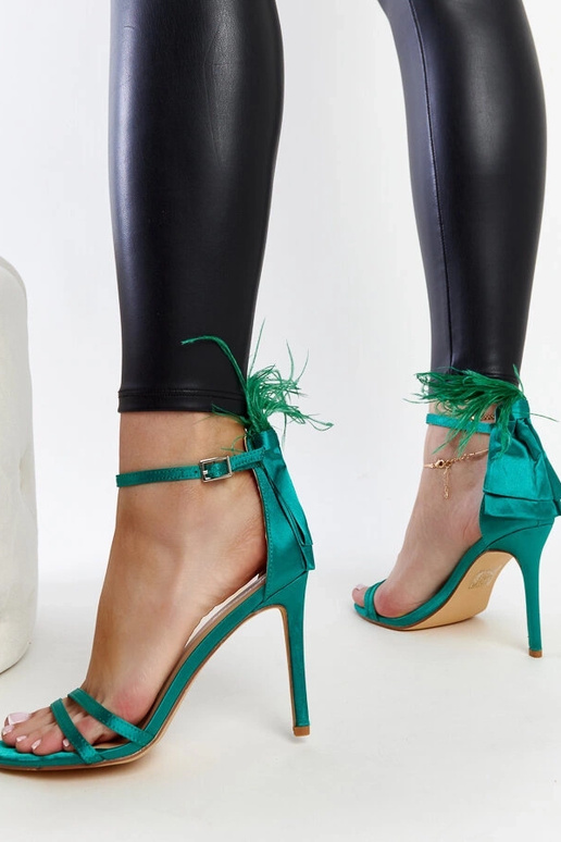 Zelené pierkové sandále Adalgisio