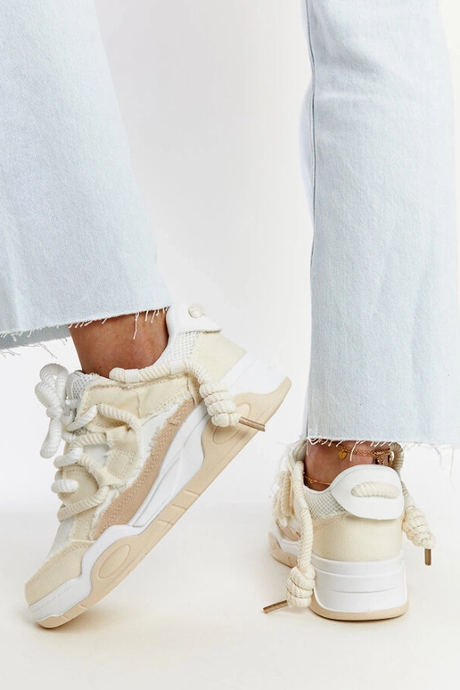 Béžové tenisky s textilnými vložkami...