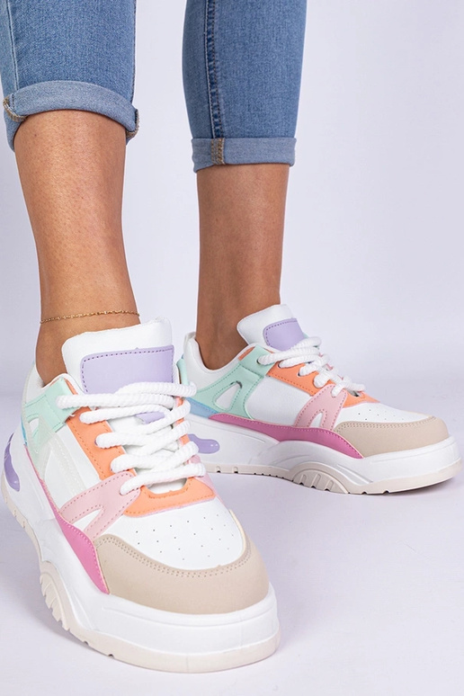 Pestrofarebné tenisky na platforme Nivi