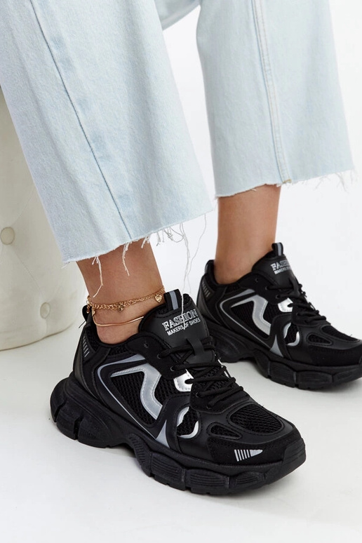 Čierne tenisky s masívnou jakobínskou...