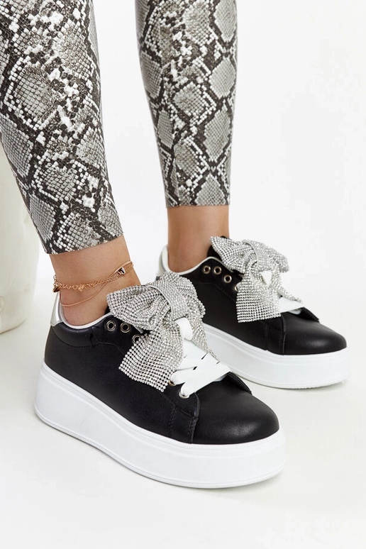 Čierne tenisky na vysokej platforme...