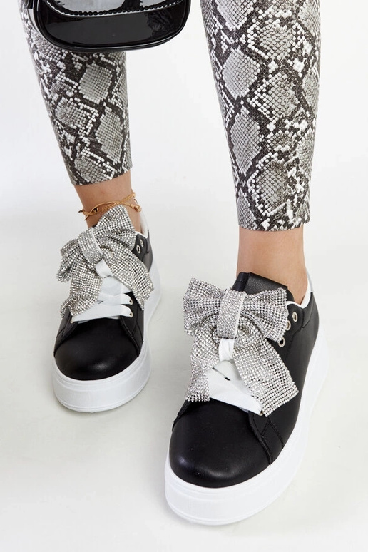 Čierne tenisky na vysokej platforme...