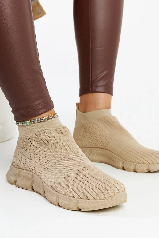 Tmavobéžové ľahké športové sneakersy...