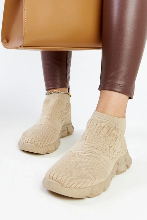 Tmavobéžové ľahké športové sneakersy...