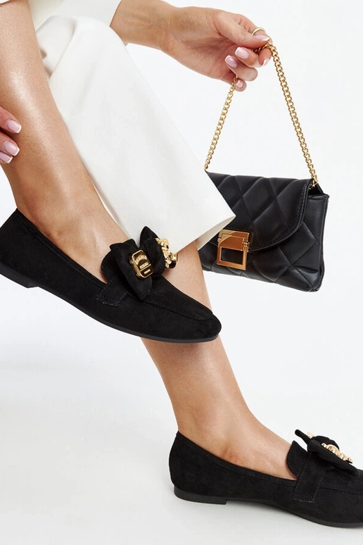 Čierne mokasíny s ozdobným zatváracím...