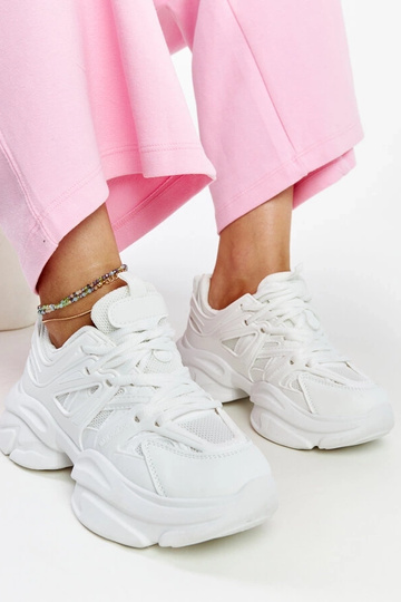 Biele športové sneakersy... 2