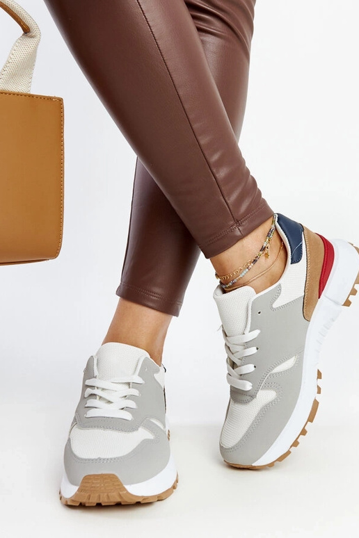 Pestrofarebné tenisky na platforme...