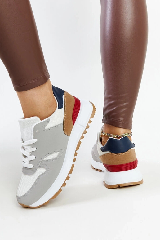 Pestrofarebné tenisky na platforme...