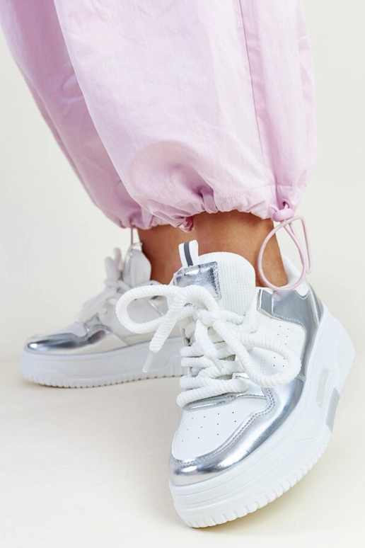 Lengyel bielo-strieborné tenisky na...