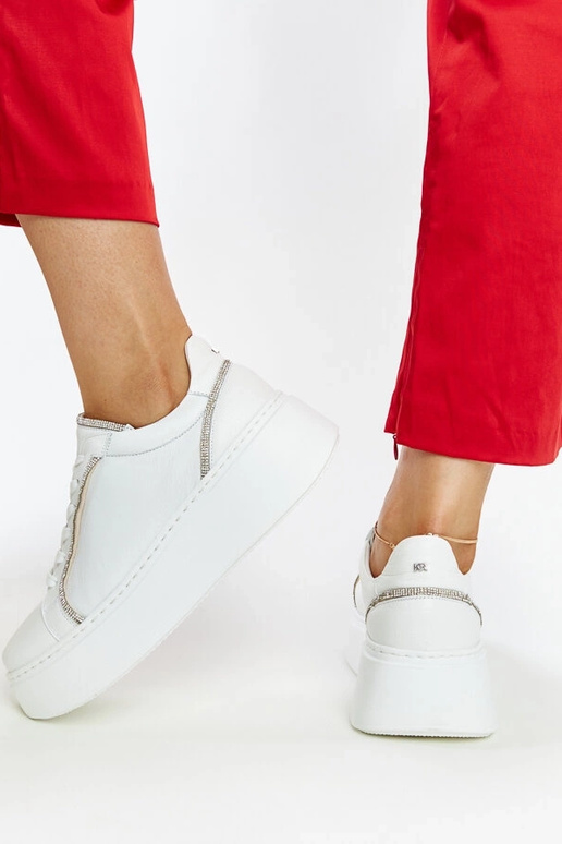 Biele kožené sneakersy s cyrkóniami...