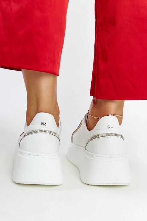 Biele kožené sneakersy s cyrkóniami...
