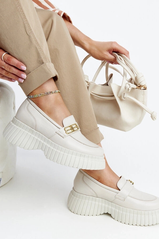 Jasné béžové kožené poltopánky Karino Jasné béžové kožené poltopánky Karino