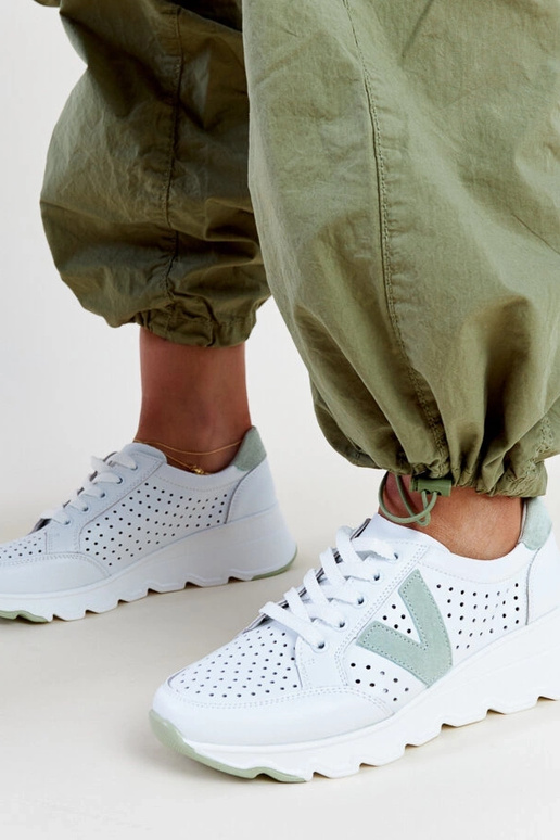 Biele kožené ažúrové sneakersy Vinceza
