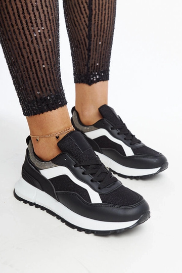 Čierne trblietavé tenisky...