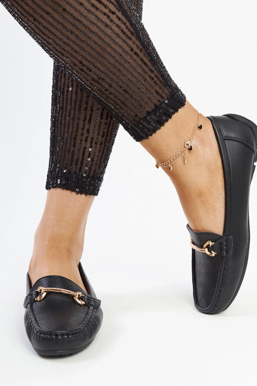 Čierne mokasíny s ozdobnou prackou Adila
