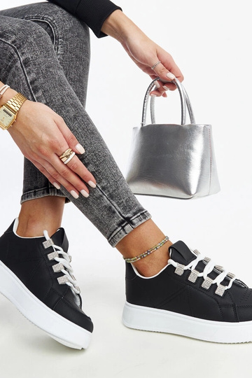 Čierne tenisky s hrubou... 2