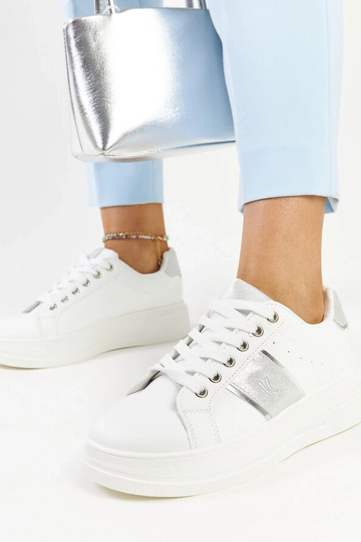 Bielo-strieborné tenisky s hrubšou...