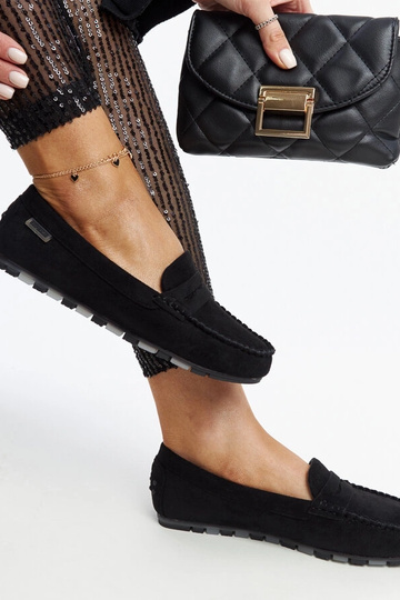 Čierne zamszové mokasíny... 2