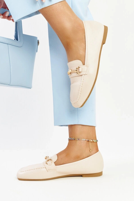 Svetlobéžové ozdobné mokasíny značky...